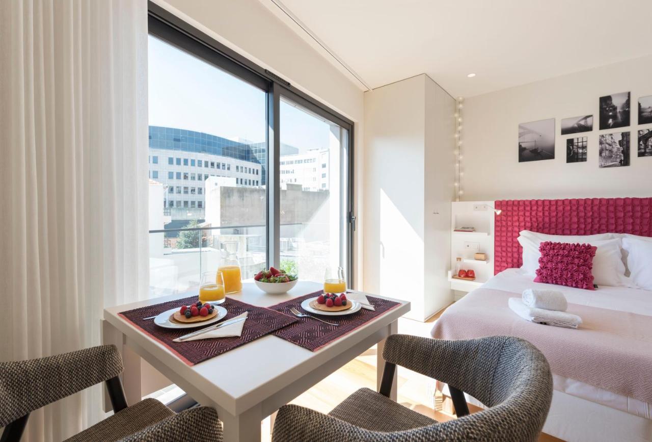 Lovelystay - Heart Of D. Pedro Apartments IV ポルト エクステリア 写真
